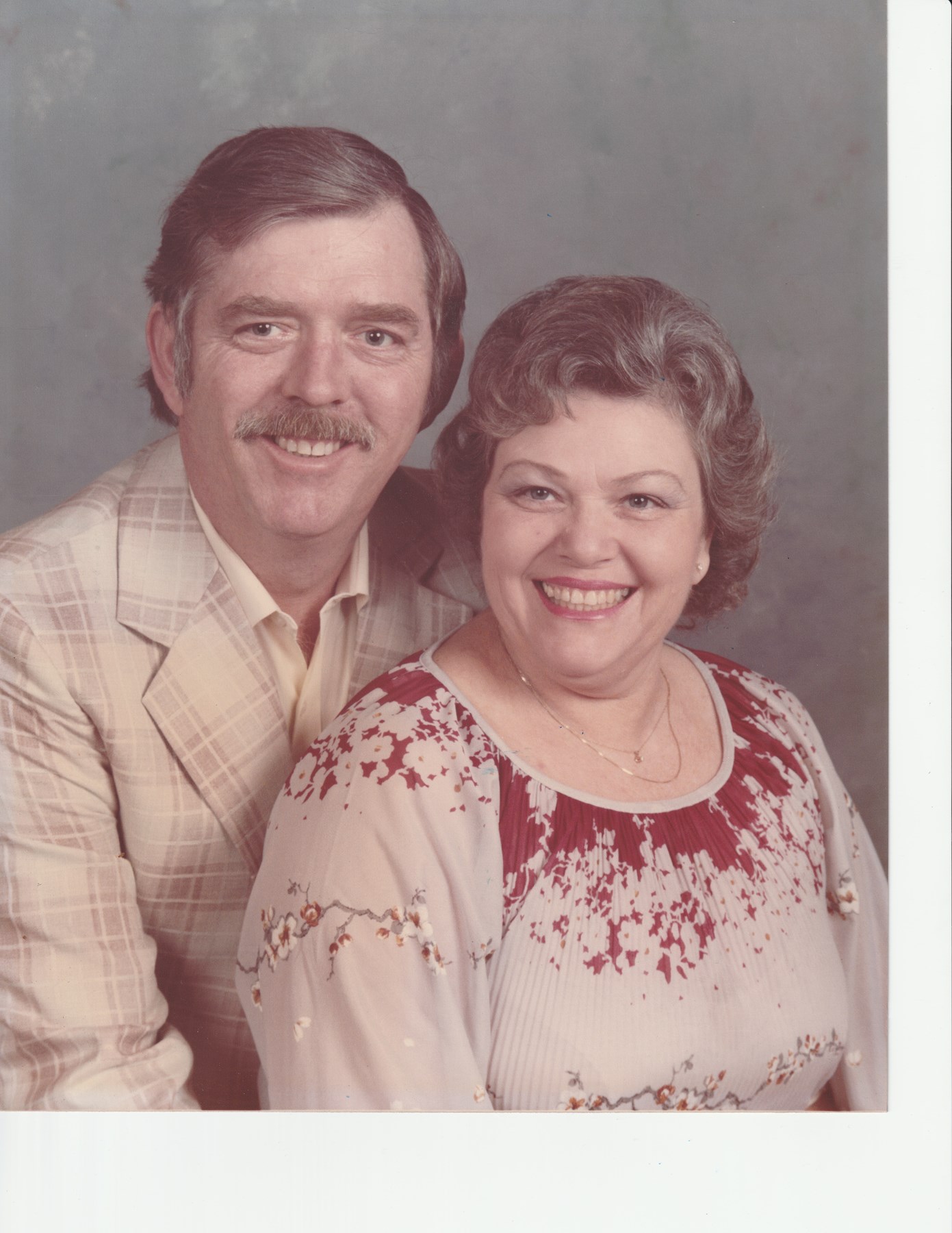 Obituario de Betty M. Ingvardsen