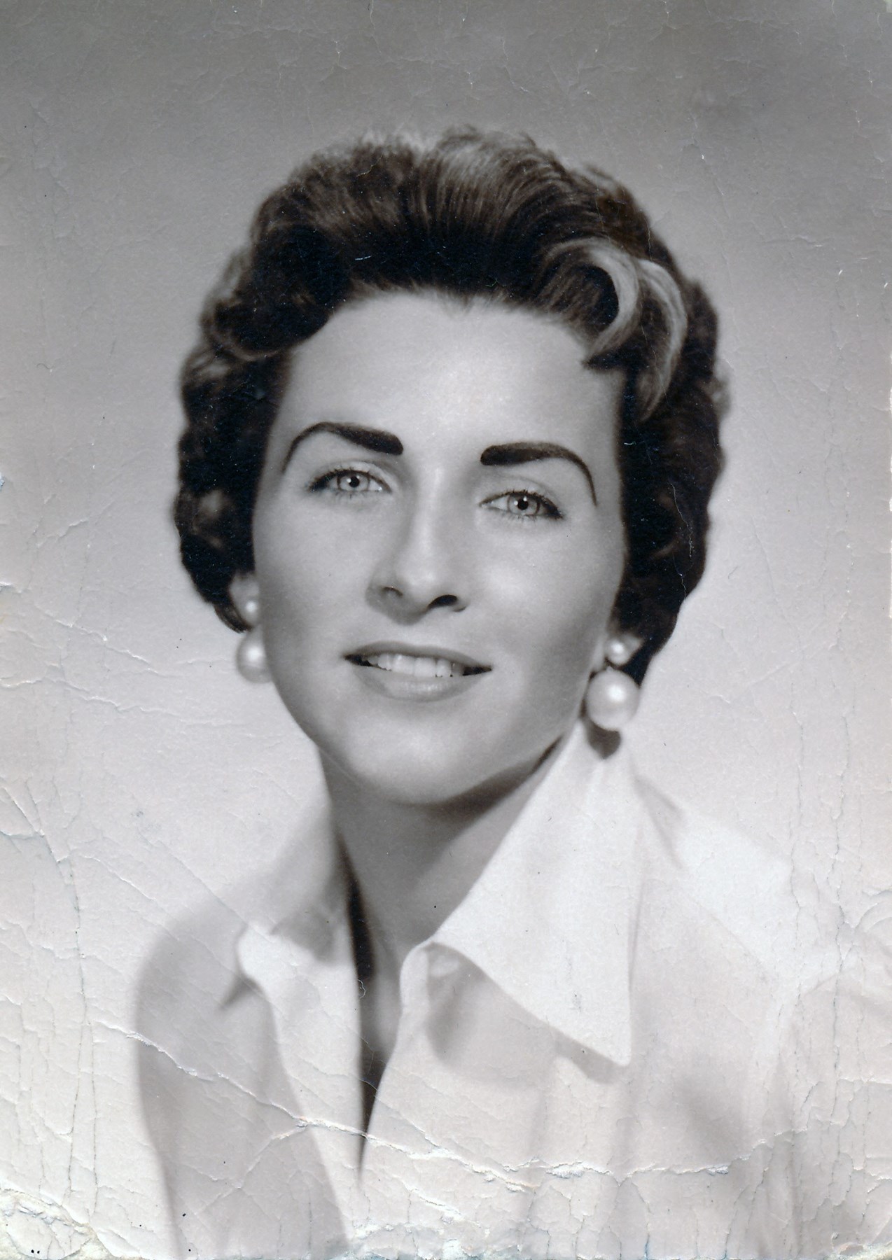 Obituary of Elizabeth Ann (Betty) McKool
