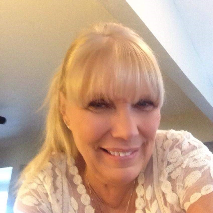 Obituary of Donna Fishwick Moshtagh