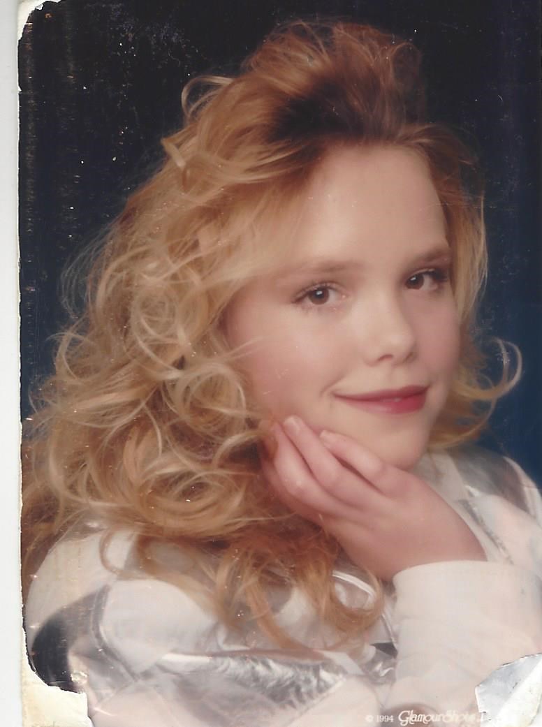 Obituary of Raina Selene Theus