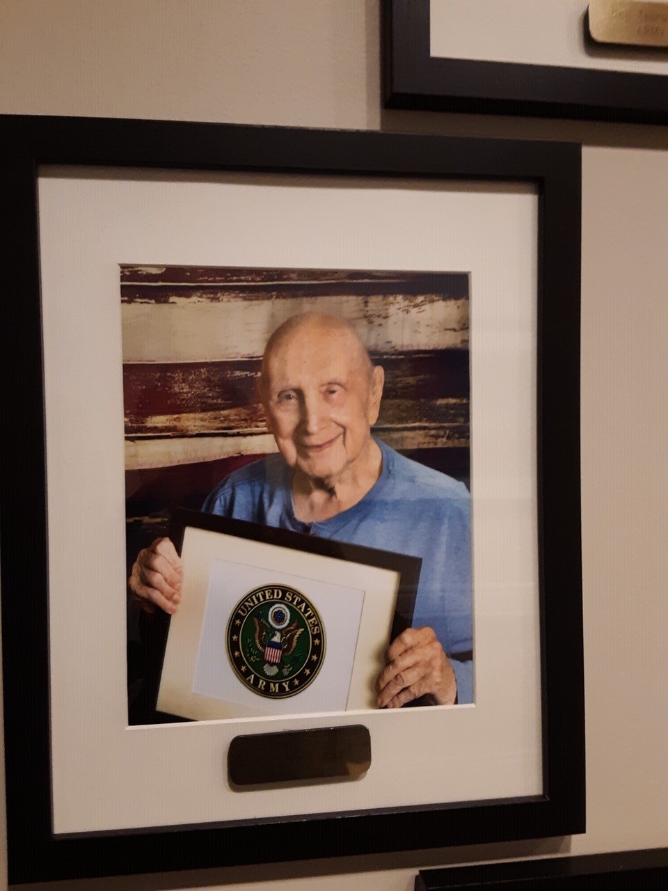 Avis de décès de James W. Blocker