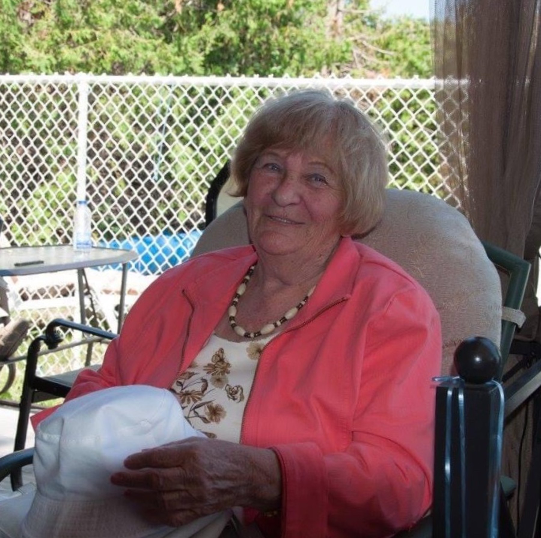 Obituary of Thérèse Sarrazin