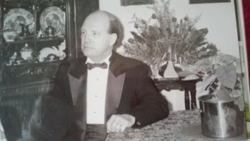 Obituary of Carlos L Vargas