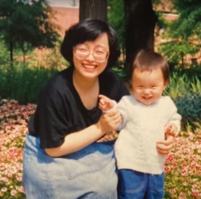 Obituary of Dongfang Hou