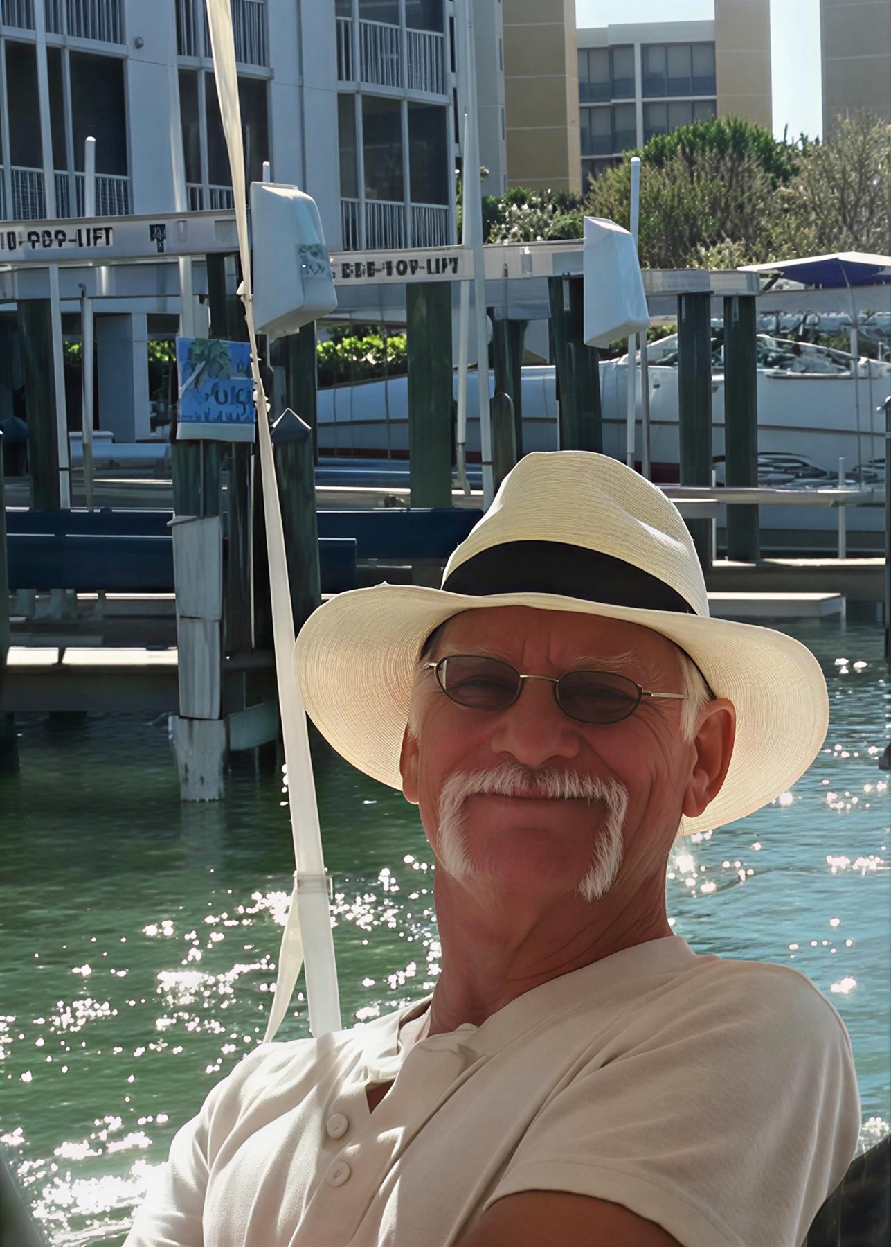 Obituary of Gregg Kratochvil