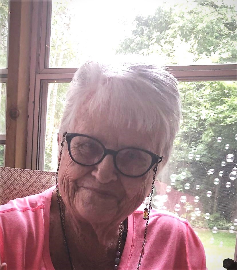 Obituary of Shirley Macqueen