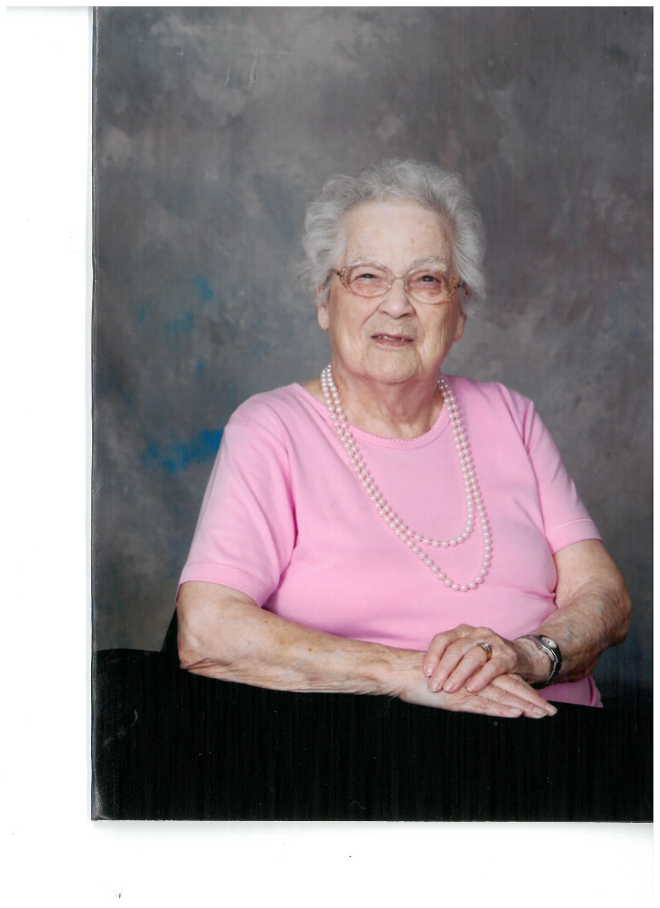 Obituary of Phyllis Margaret Evans