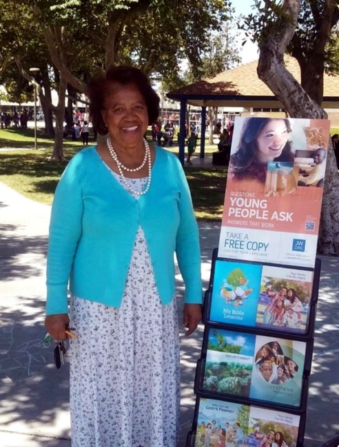 Obituary of Sharon Elizabeth Lewis