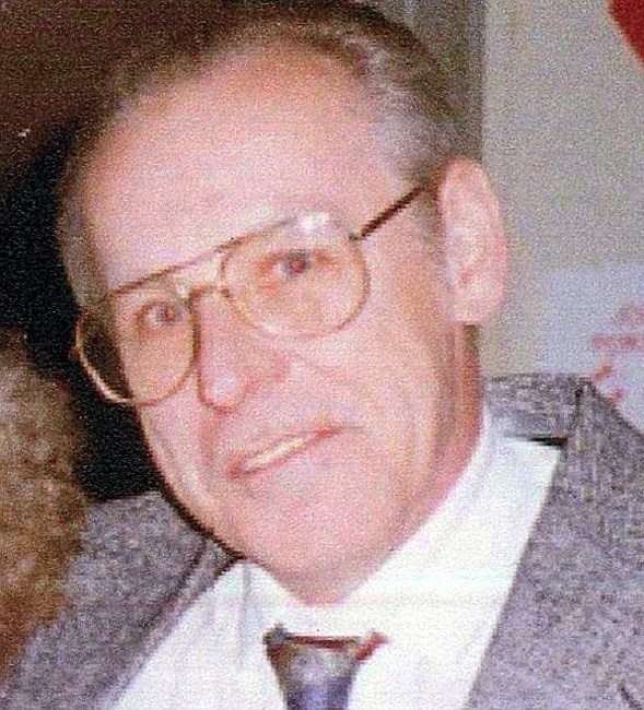 Obituary of Donald W DeCamp