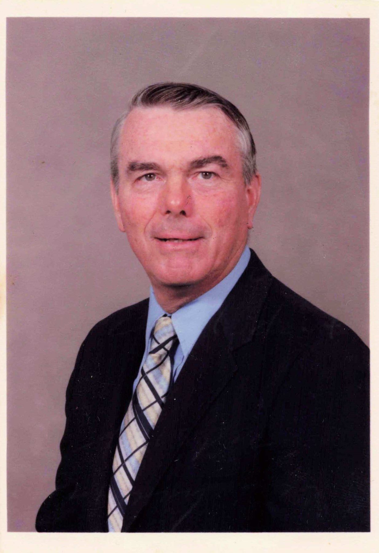 Obituary of Charles Paul Logg Jr.