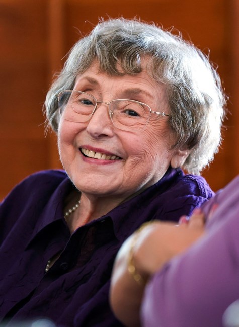 Obituary of Phyllis McCampbell