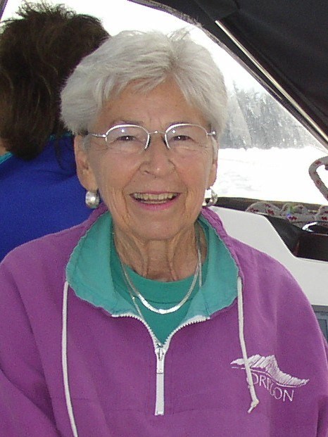 Obituary of Maxine Lorraine Thomas
