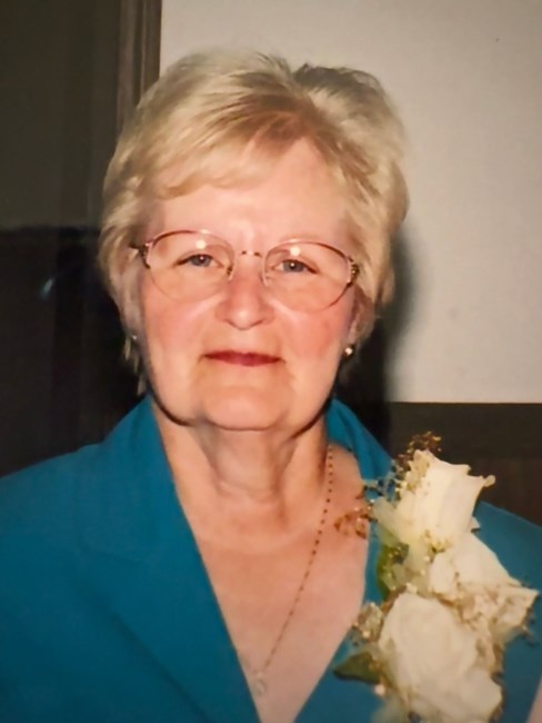 Obituario de Phyllis A Hennessy