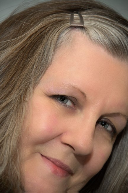 Obituary of Carolyn Glenna Meuer-Pickering