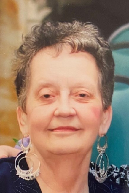 Obituario de Madonna Elaine Hicks