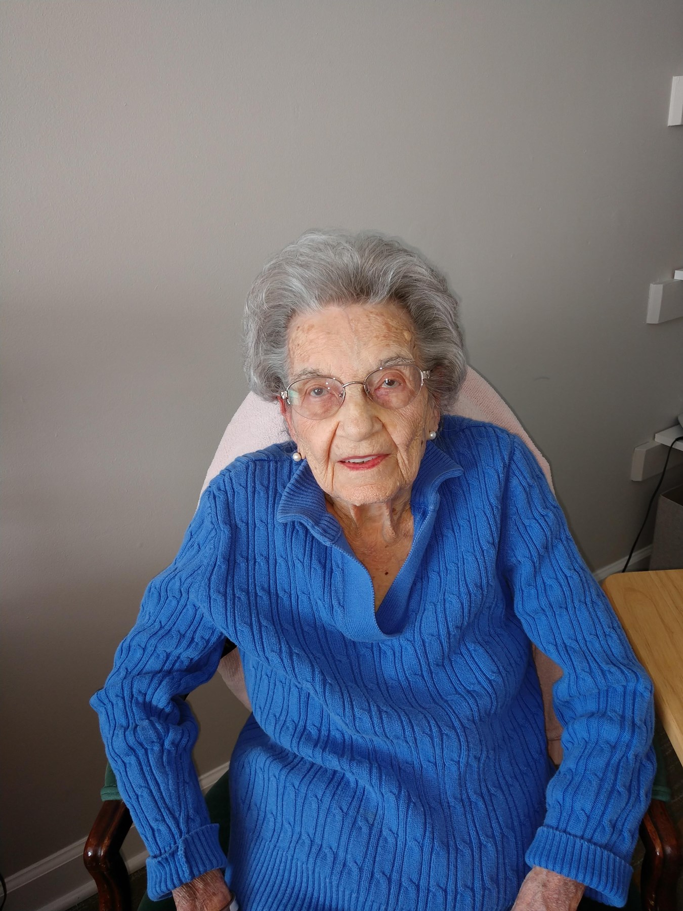 Obituary of Eunice Davis Leach