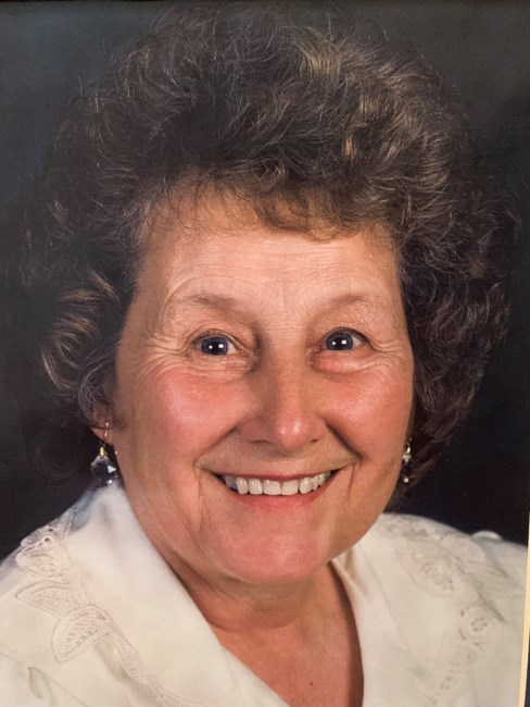 Obituary of Elizabeth Irvine Saunders