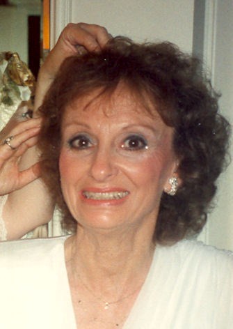 Obituary of Joan Hoytt