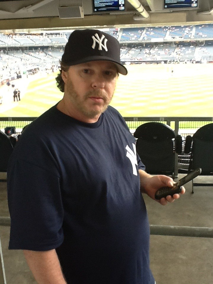 Obituario de John J. Taibi