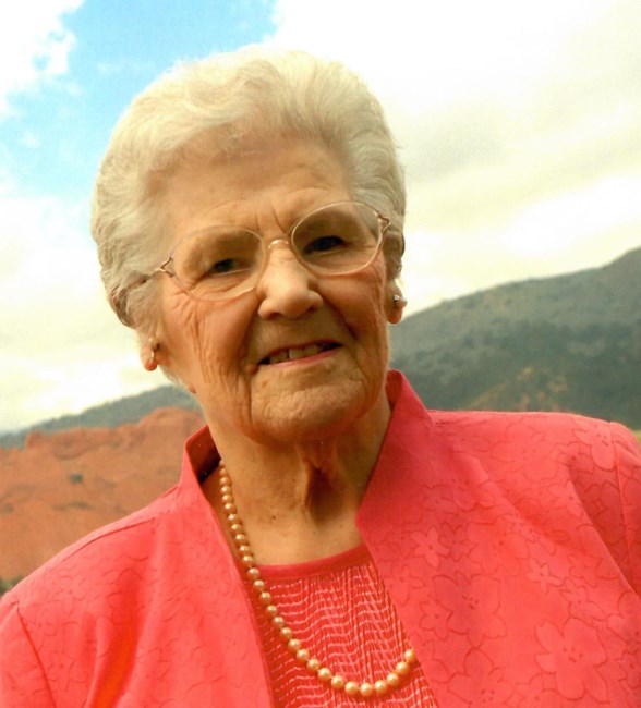 Obituario de Mildred E. Wood