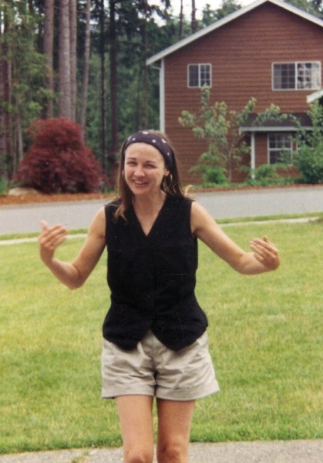 Obituary of Cyndi Lough