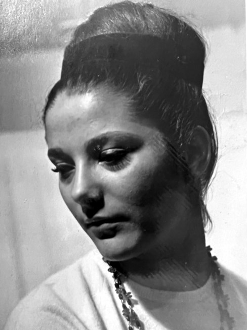Obituary of Ettie Biegel