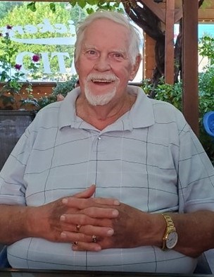 Obituary of Don Victor MacKenzie