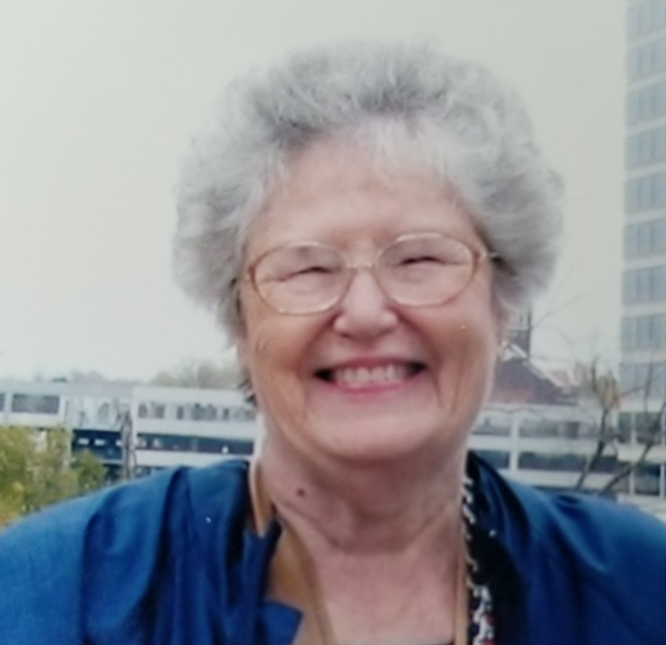 Obituary of Vivian Lee Rayburn