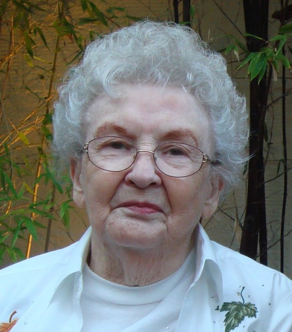 Obituary of Lillian Lenore Hanson