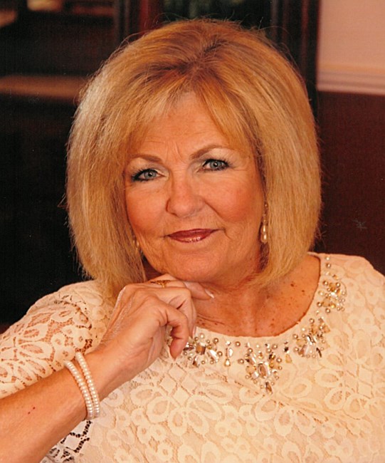 Obituary of Carolyn Klimek Thomas