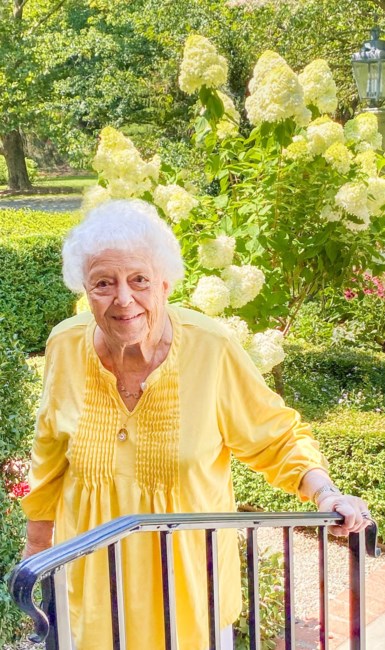 Obituary of Mary Louise Hurst