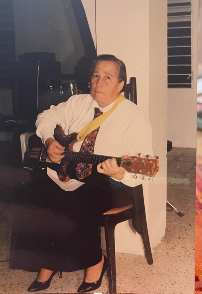 Obituary of Mrs. Nydia C Gonzalez Castro