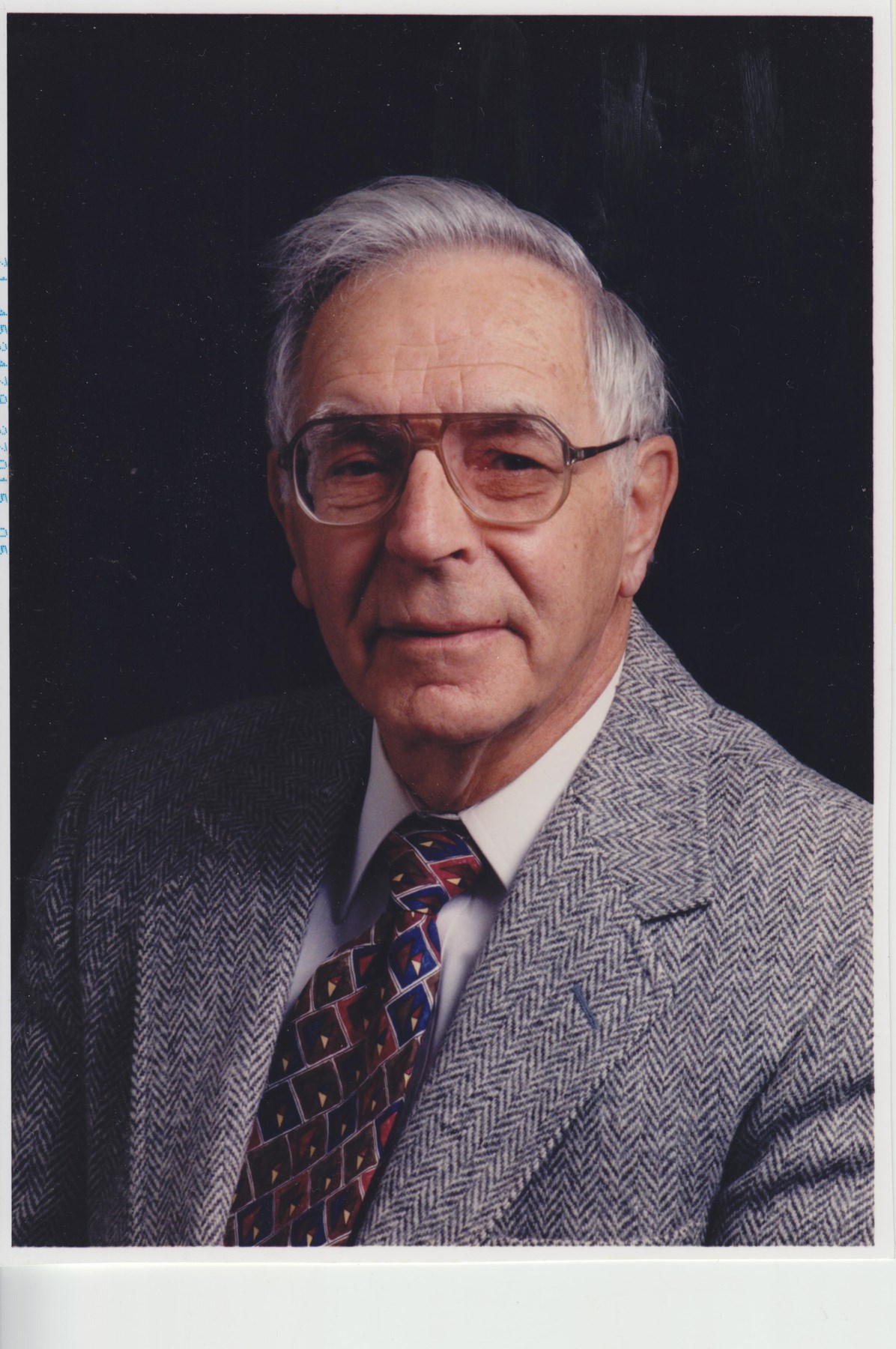 Obituary of Edmond W. Dery Jr.