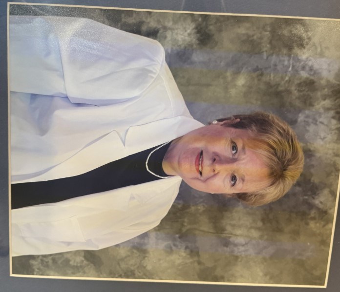 Obituary of Carolyn June Huff