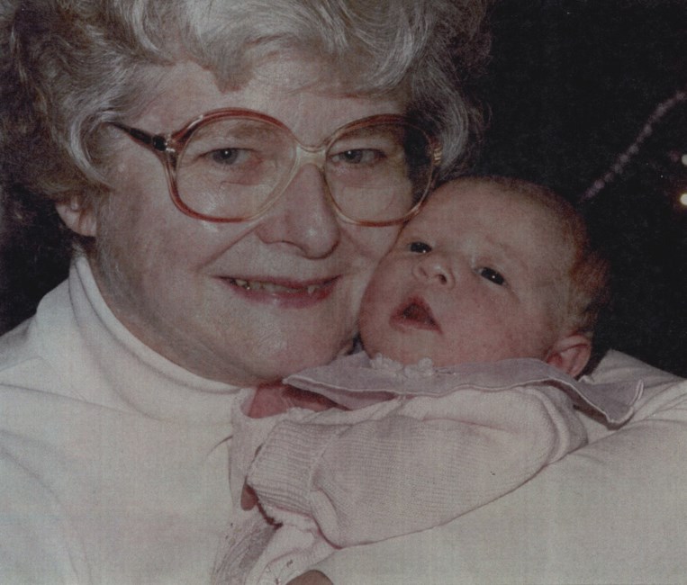 Obituary of Doris Marie Carlisle