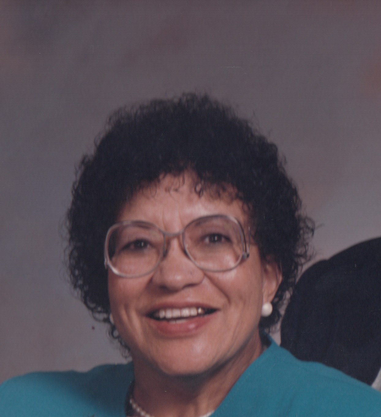 Obituary of Oneita E. Bewer Smith