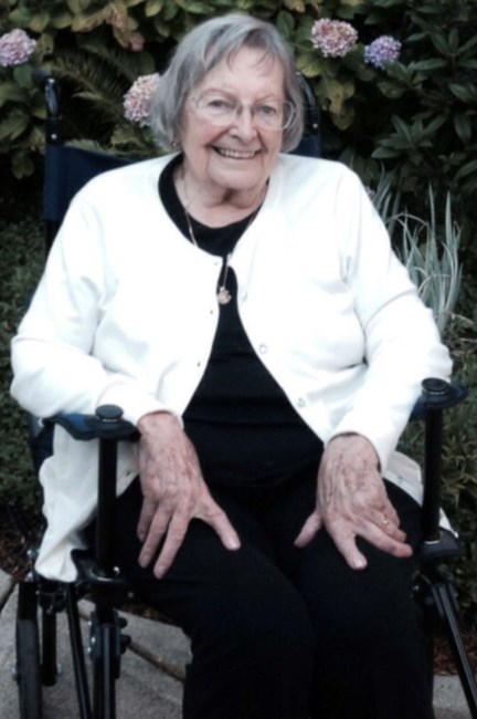 Avis de décès de Esther Charlotte Mitchell