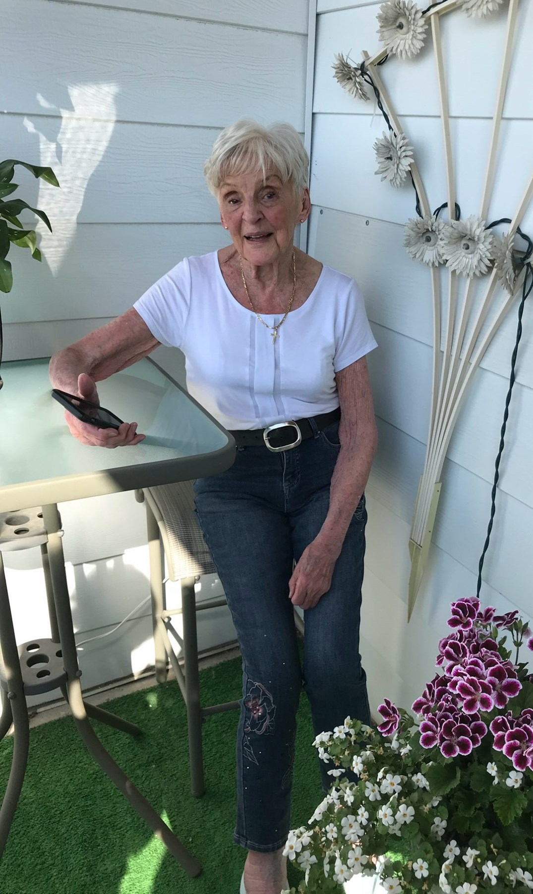 Obituario de Dolores Fay Margaret Mezzarobba