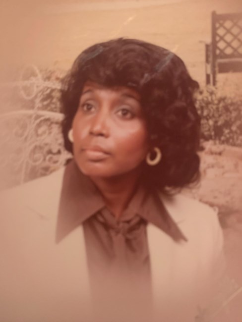 Obituary of Mrs. Lurlee (Ross) Smith