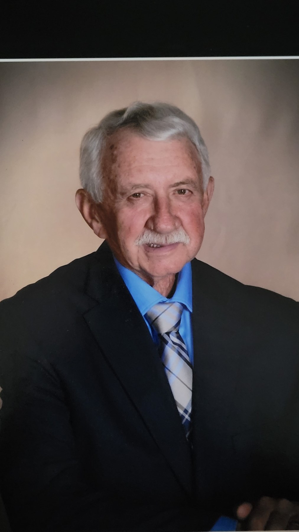 Obituary of Clifton "Happy" Baxter