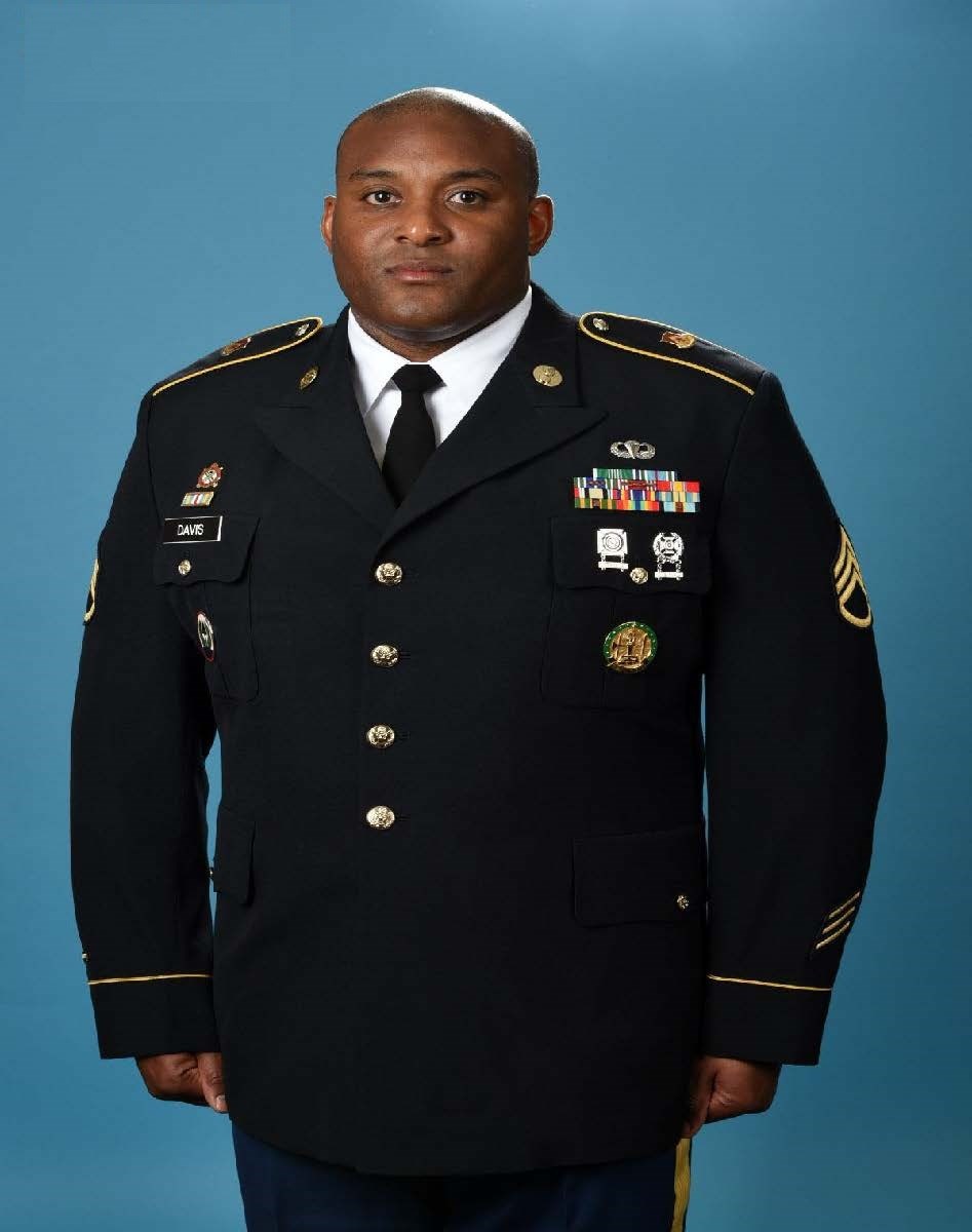 Obituary of SFC Harry Lee Davis III