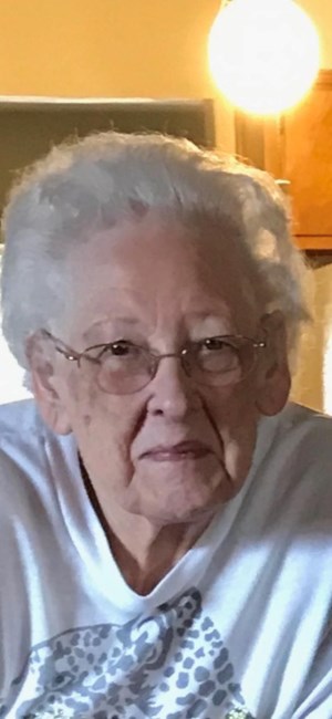 Obituary of Eris Lewelling Connell