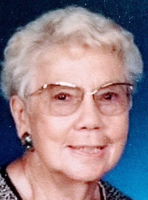 Obituario de Beatrice F. Warren