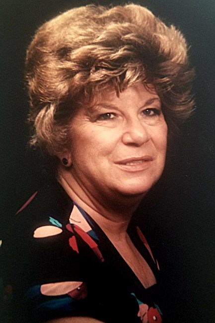 Obituario de Edith M. Perry