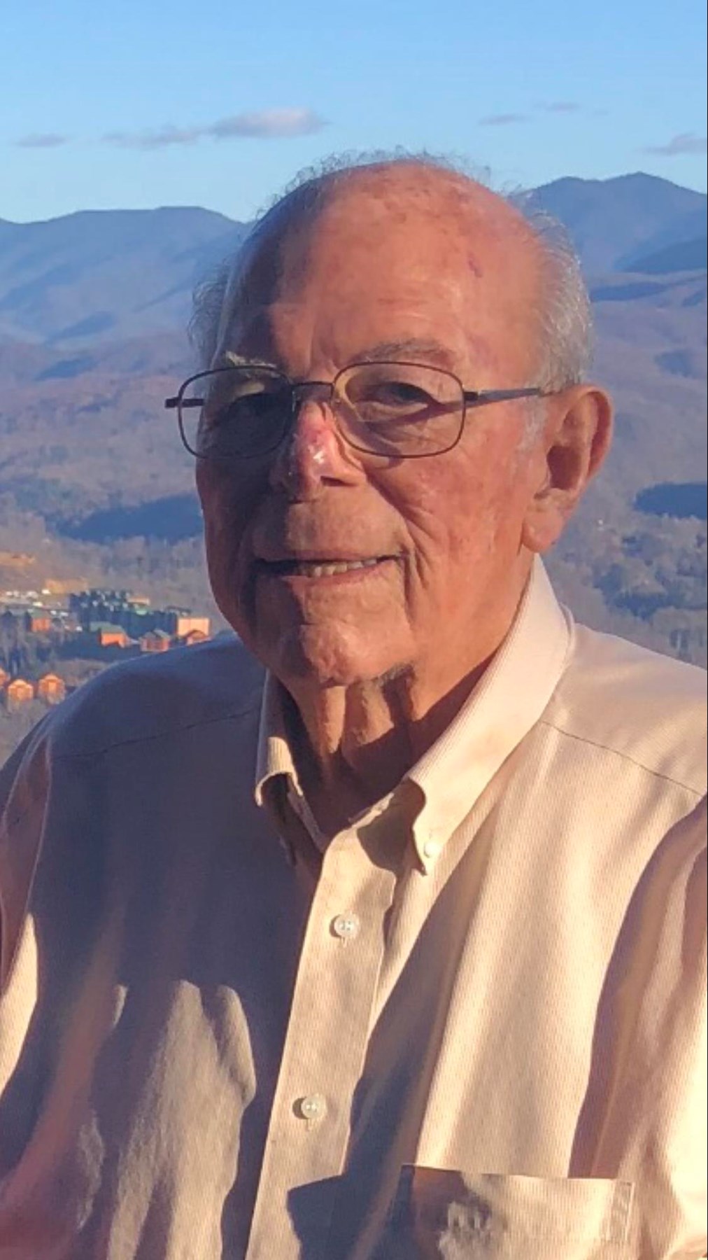 Avis de décès de James E Coffey