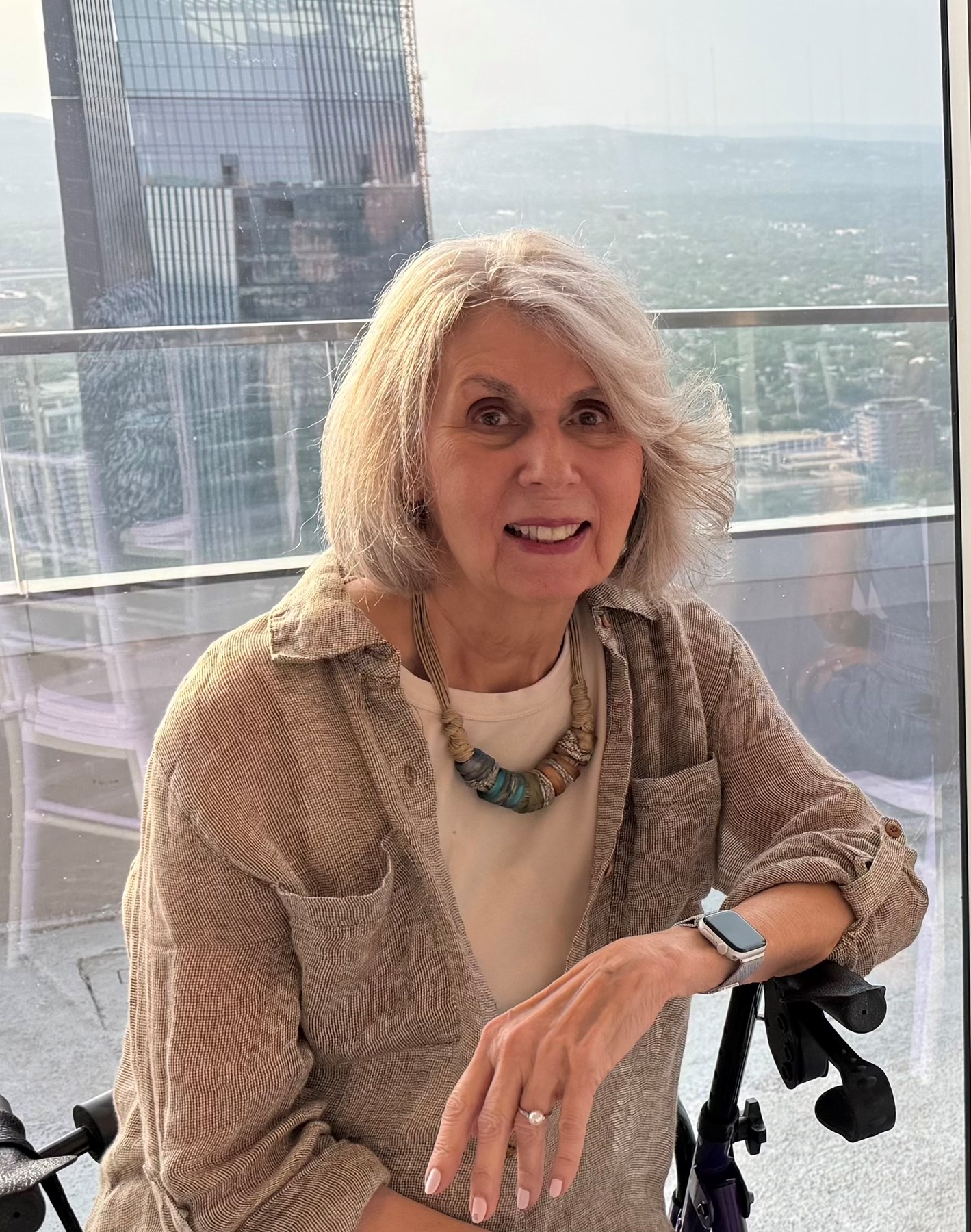 Obituary of Romi Lewis