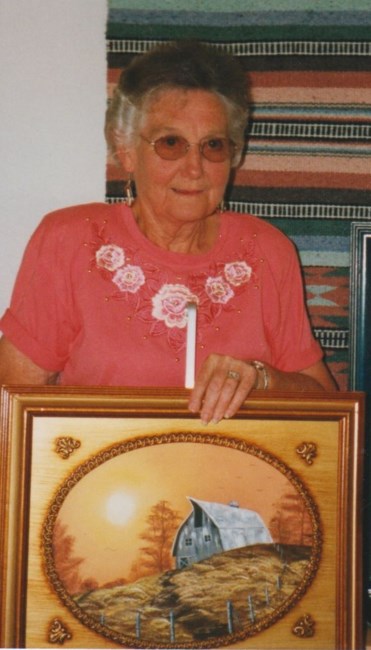 Obituario de Helen Marie Valandra
