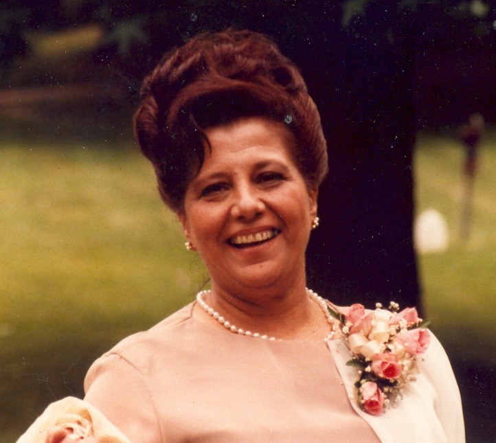 Obituary of Virginia Perrone