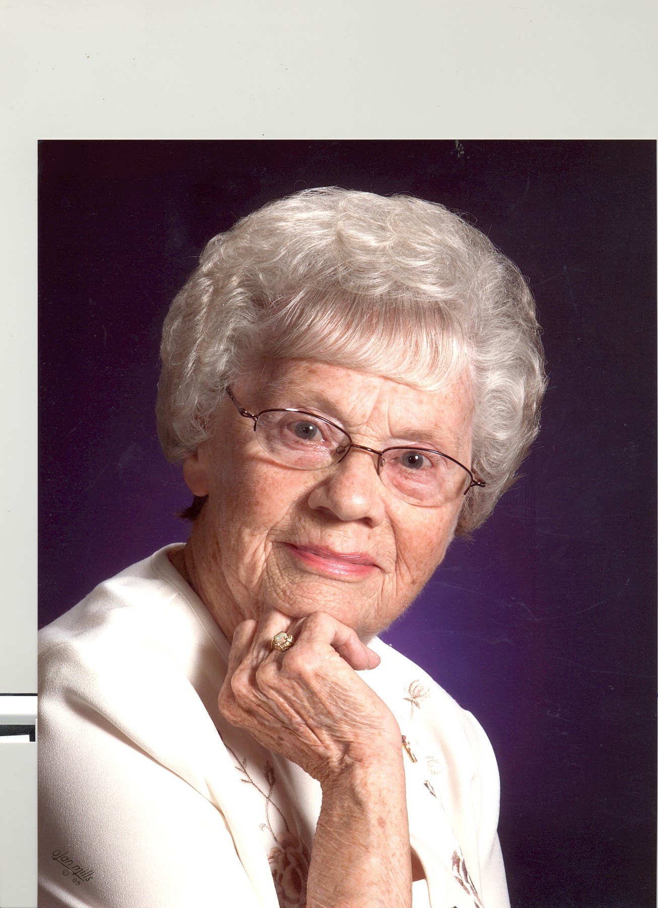 Avis de décès de Ernestine Irene Hamilton