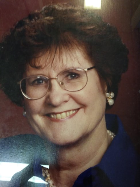 Obituary of Valerie Edith Robertson